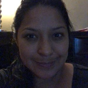 Meet your Posher, Lorena